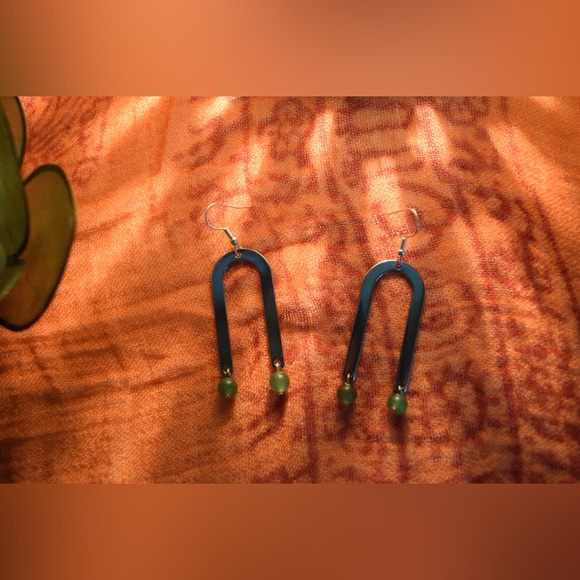 Handmade Green Aventurine Arch Earrings - All NATURAL Gemstones - Nickel Free - Picture 2 of 4